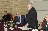 Facolt� di Economia - Campobasso 26 gennaio 2004