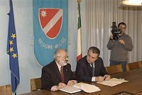 Conferenza stampa di presentazione delle scelte strategiche per l'offerta formativa - Universit� del Molise - Giunta Regionale del Molise - Campobasso 26 gennaio 2004