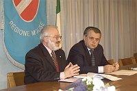 Conferenza stampa di presentazione delle scelte strategiche per l'offerta formativa - Universit� del Molise - Giunta Regionale del Molise - Campobasso 26 gennaio 2004