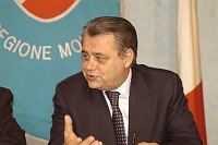Conferenza stampa di presentazione delle scelte strategiche per l'offerta formativa - Universit� del Molise - Giunta Regionale del Molise - Campobasso 26 gennaio 2004