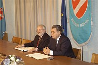 Conferenza stampa di presentazione delle scelte strategiche per l'offerta formativa - Universit� del Molise - Giunta Regionale del Molise - Campobasso 26 gennaio 2004
