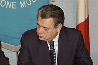 Conferenza stampa di presentazione delle scelte strategiche per l'offerta formativa - Universit� del Molise - Giunta Regionale del Molise - Campobasso 26 gennaio 2004