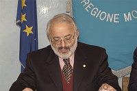 Conferenza stampa di presentazione delle scelte strategiche per l'offerta formativa - Universit� del Molise - Giunta Regionale del Molise - Campobasso 26 gennaio 2004