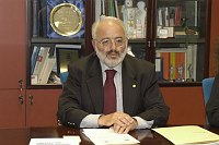 Visita presso il nostro Ateneo, alla presenza del Magnifico Rettore Prof. Giovanni Cannata, delegazione Universit� della Polonia e degli Stati Uniti  -  17/18 novembre 2003 <br>