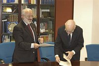 Visita presso il nostro Ateneo, alla presenza del Magnifico Rettore Prof. Giovanni Cannata, delegazione Universit� della Polonia e degli Stati Uniti  -  17/18 novembre 2003 <br>