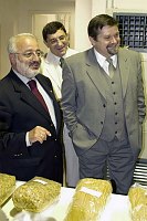 Visita presso il nostro Ateneo, alla presenza del Magnifico Rettore Prof. Giovanni Cannata, delegazione Universit� della Polonia e degli Stati Uniti  -  17/18 novembre 2003 <br>