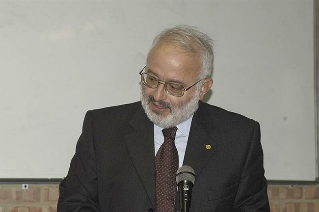 Giornata Inaugurale dei Corsi di Dottorato di Ricerca 2004/05