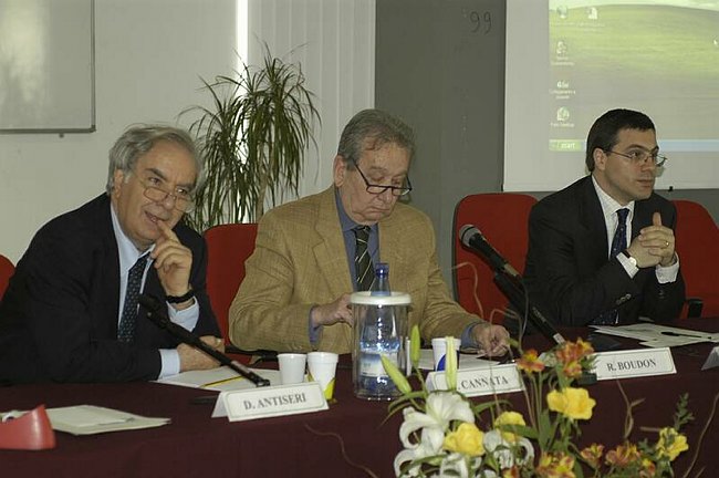 Evoluzioni e evoluzionismi...