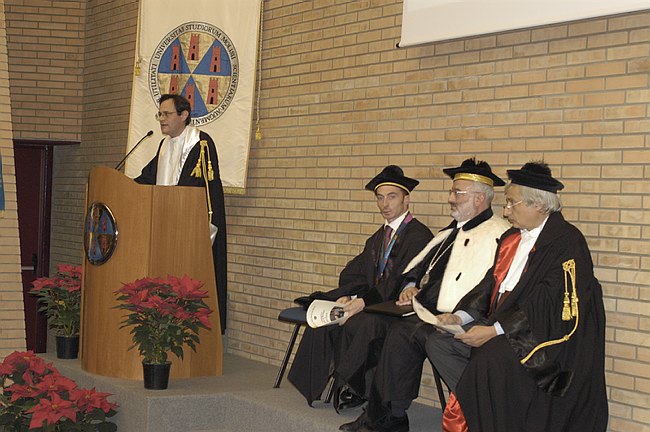 Conferimento Laurea ad Honorem a Jury Chechi