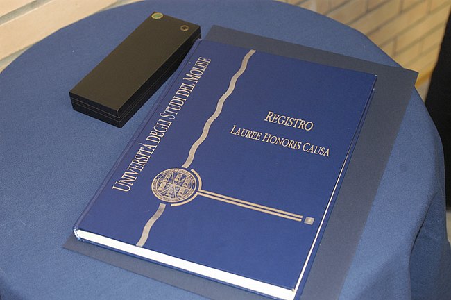 Conferimento Laurea ad Honorem a Jury Chechi