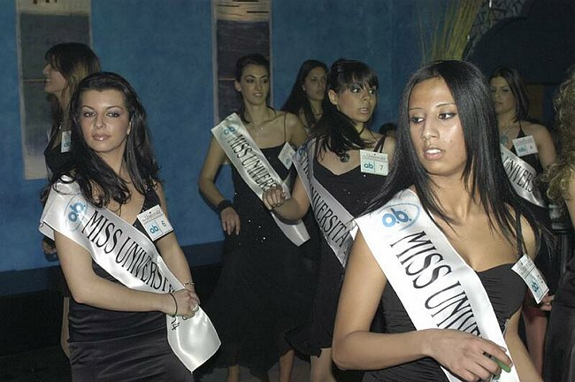 miss_2004_045