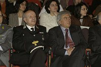 Prima Giornata del Laureato - Facolt� di Scienze Matematiche, Fisiche e Naturali<br>11 aprile 2003 <br>Relatore: Prof. Andrea BALLABIO<br>Direttore Scientifico Telethon