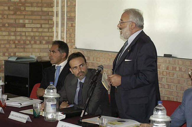 Prof. Giovanni CANNATA   Magnifico Rettore