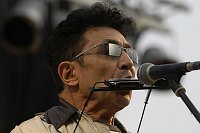 XIII Settimana della Cultura Scientifica e Tecnologica<br>31 marzo 6 aprile <br>Concerto di Edoardo BENNATO - Facolt� di Economia