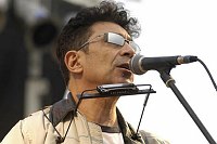 XIII Settimana della Cultura Scientifica e Tecnologica<br>31 marzo 6 aprile <br>Concerto di Edoardo BENNATO - Facolt� di Economia