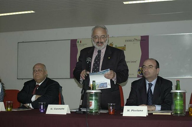 Prof. Giovanni CANNATA  Magnifico Rettore