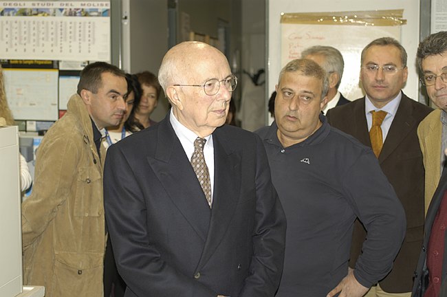 Il Prof. Renato Dulbecco incontra i giovani Ricercatori 