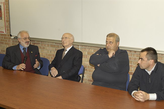 Il Prof. Renato Dulbecco incontra i giovani Ricercatori 