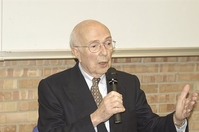 Il Prof. Renato Dulbecco incontra i giovani Ricercatori 