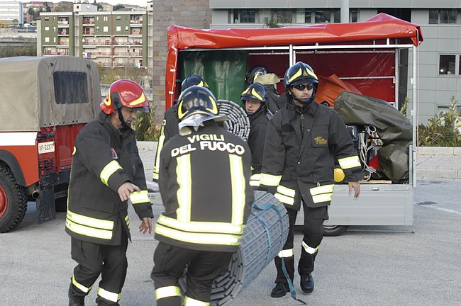Vigili del Fuoco - esercitazione NBCR
