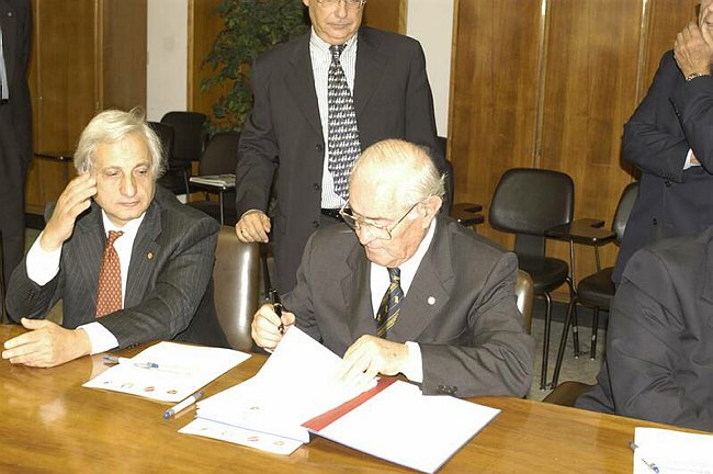 Istituzione della Facolt� di Medicina e Chirurgia