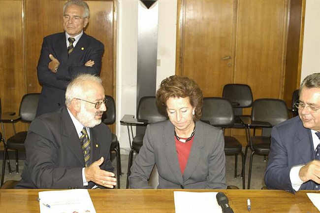 Istituzione della Facolt� di Medicina e Chirurgia