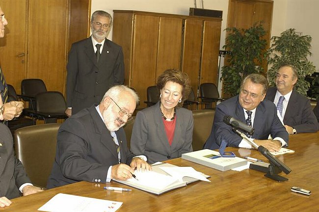 Istituzione della Facolt� di Medicina e Chirurgia