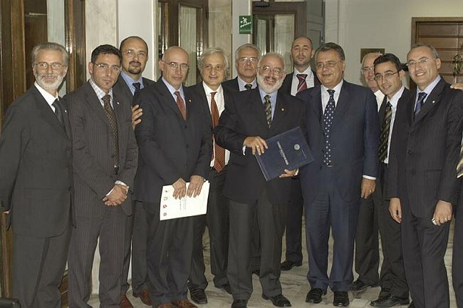 Istituzione della Facolt� di Medicina e Chirurgia