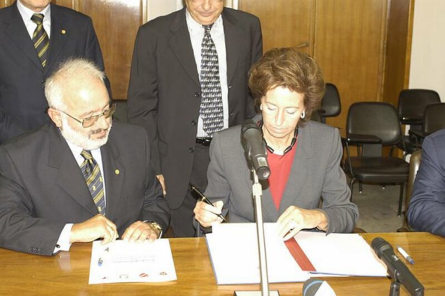 Istituzione della Facolt� di Medicina e Chirurgia