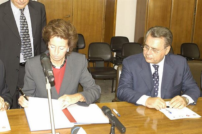 Istituzione della Facolt� di Medicina e Chirurgia