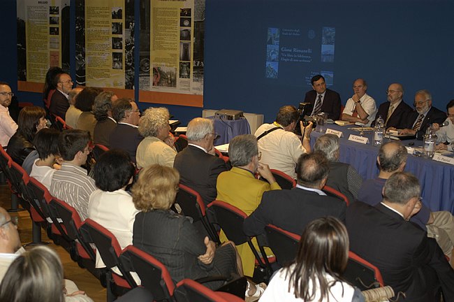 Un libro in biblioteca. Elogio di uno scrittore