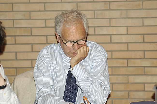 Un libro in biblioteca. Elogio di uno scrittore