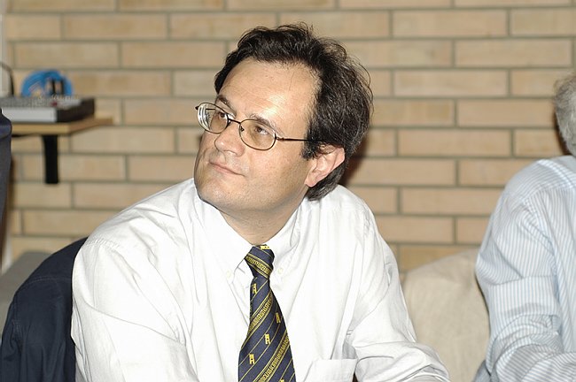 Un libro in biblioteca. Elogio di uno scrittore