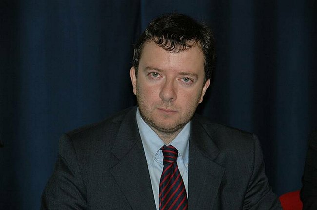 Alimenti, danno e responsabilit�