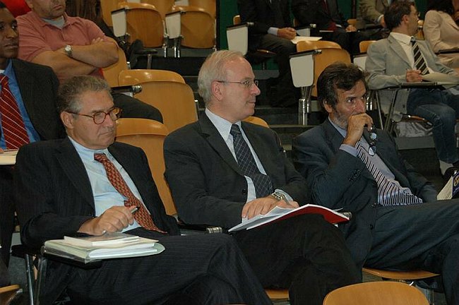 Alimenti, danno e responsabilit�