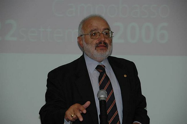 Alimenti, danno e responsabilit�