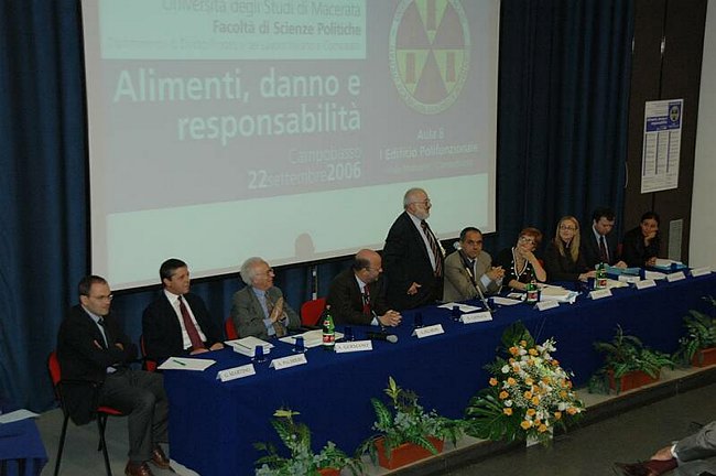 Alimenti, danno e responsabilit�