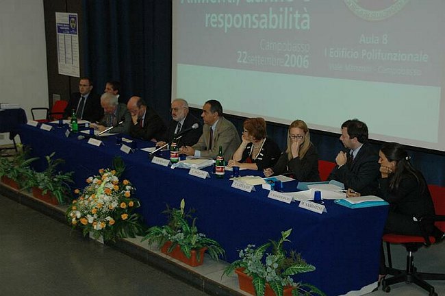 Alimenti, danno e responsabilit�