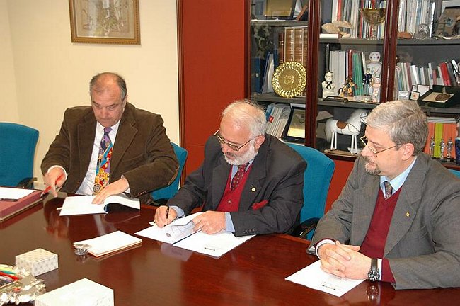 Firma protocollo d'intesa tra Universit� del Molise e AVIS 