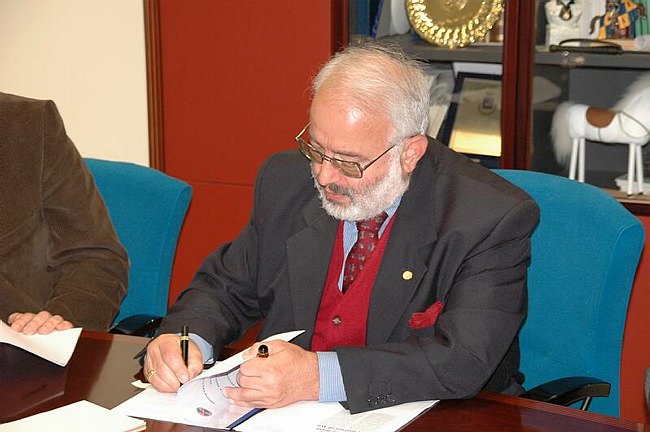 Firma protocollo d'intesa tra Universit� del Molise e AVIS 