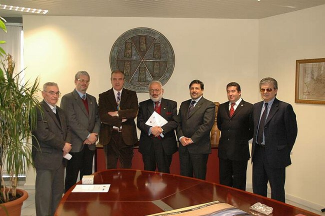 Firma protocollo d'intesa tra Universit� del Molise e AVIS 