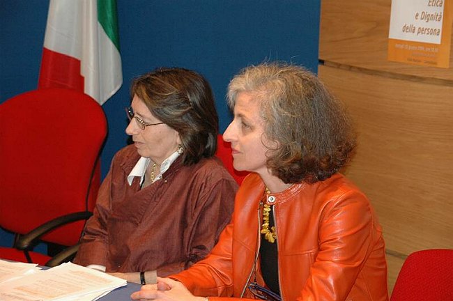 Codice pari opportunit� tra uomo e donna