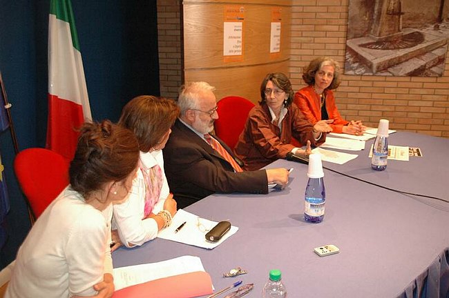 Codice pari opportunit� tra uomo e donna