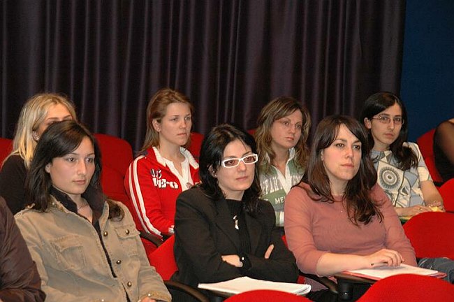 Codice pari opportunit� tra uomo e donna