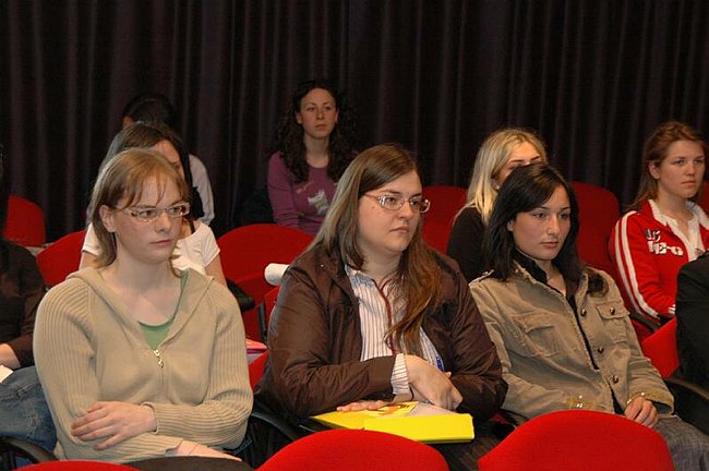 Codice pari opportunit� tra uomo e donna