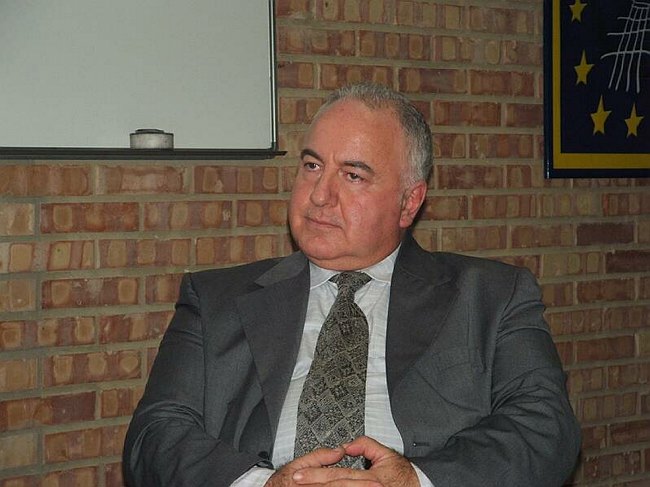 Domenico Fratianni - la realt� come metafora