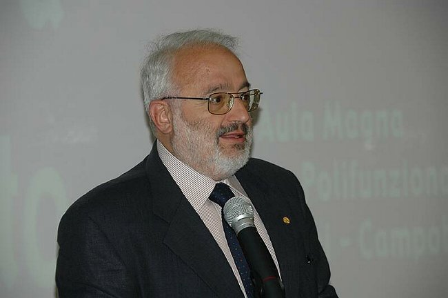 �L�impresa cooperativa tra mutualit� e mercato�