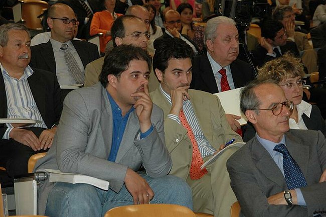 �L�impresa cooperativa tra mutualit� e mercato�