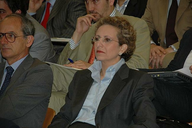 �L�impresa cooperativa tra mutualit� e mercato�