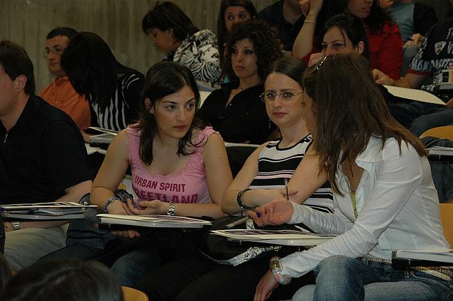 �L�impresa cooperativa tra mutualit� e mercato�